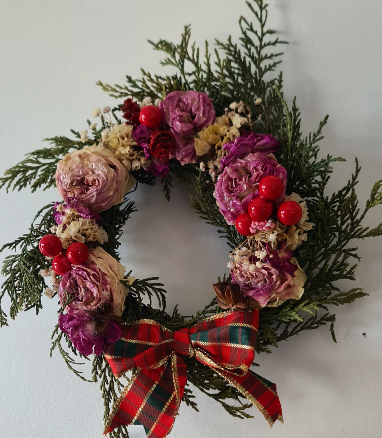 Christmas Wreath 20cm diameter