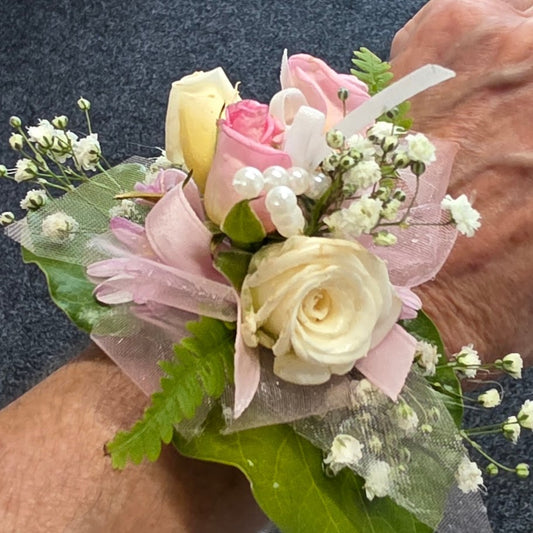 Corsage (Wrist)