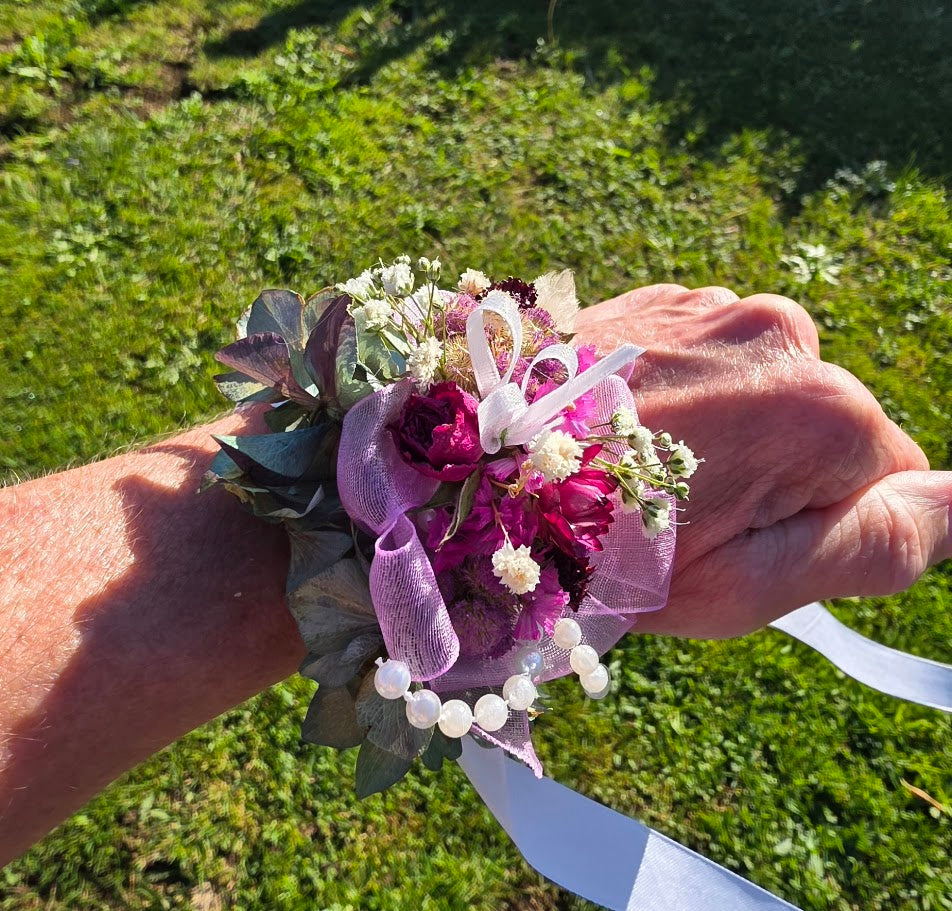 Corsage (Wrist)